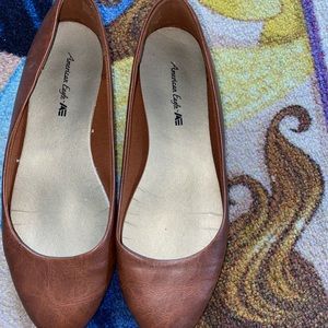 Flat shoes